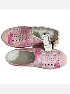 NWT Native Jefferson Sugarlite Marbled Pink Shoes Women's Size 6